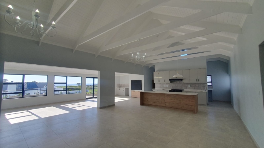 4 Bedroom Property for Sale in Da Gama Bay Western Cape